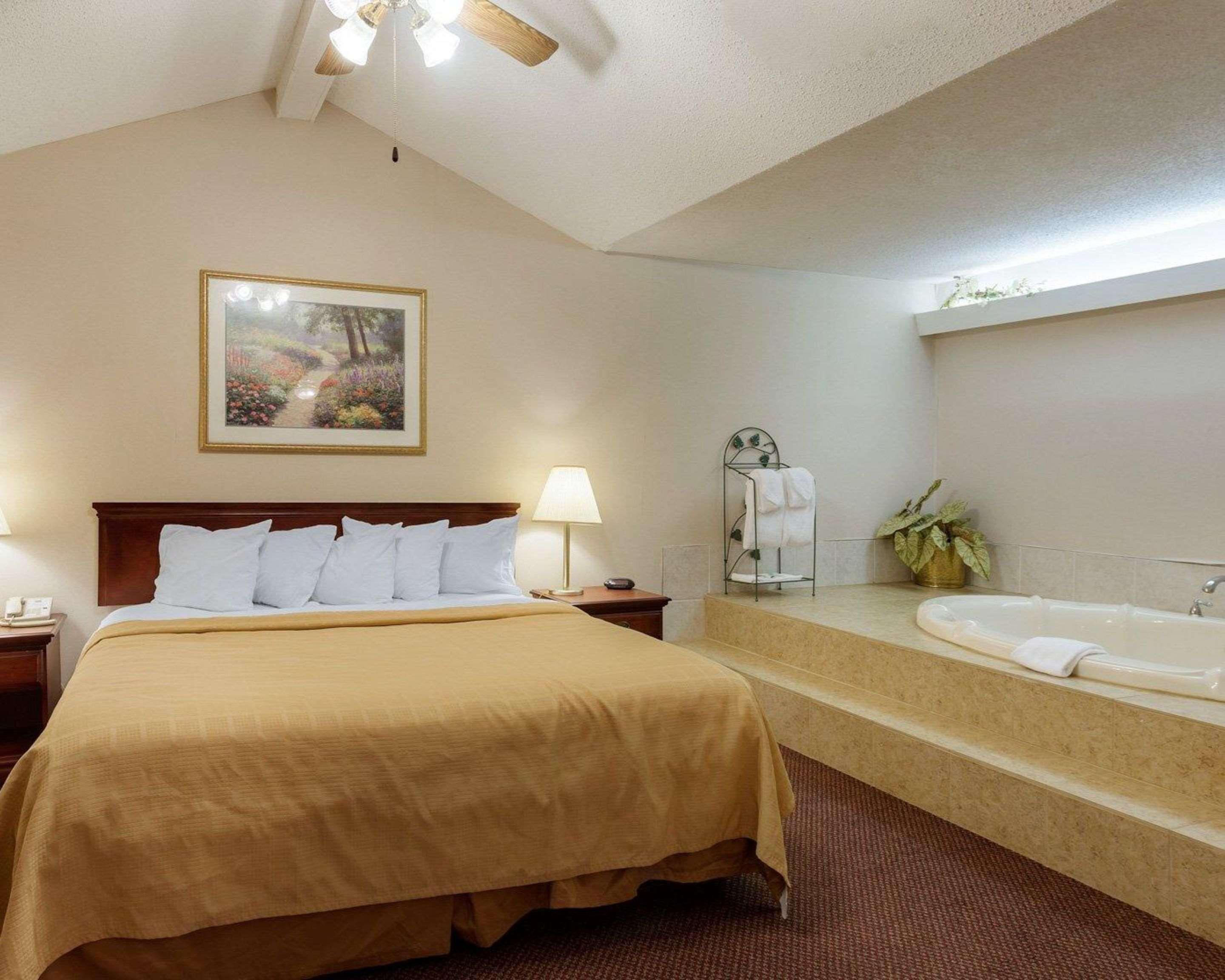 Quality Inn Robinsonville Exterior foto